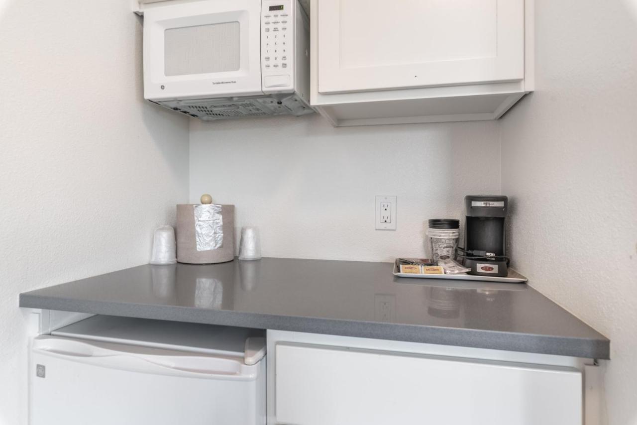 Bainbridge Island Marshall Suites מראה חיצוני תמונה